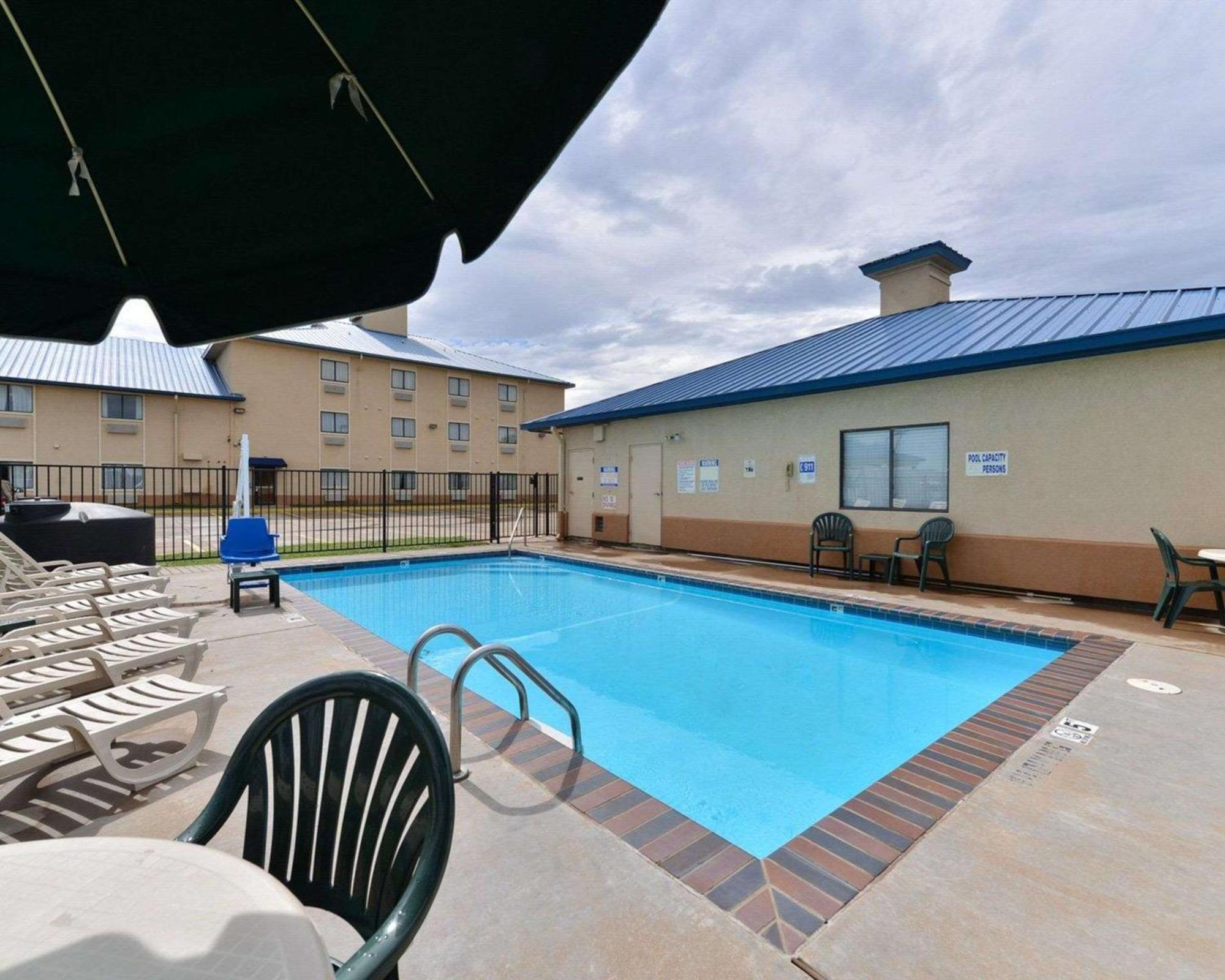 Quality Inn & Suites Wichita Falls I-44 Extérieur photo