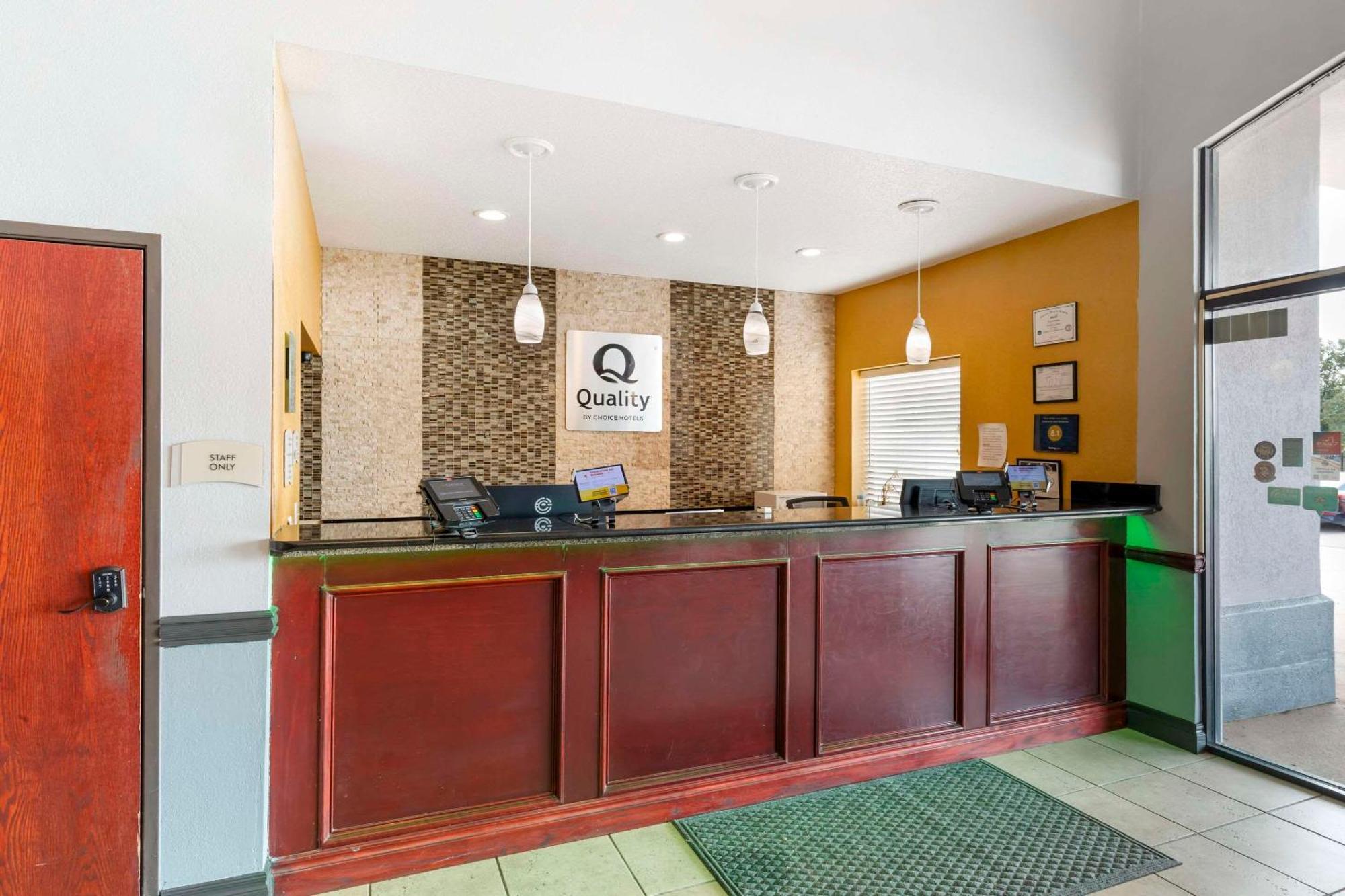 Quality Inn & Suites Wichita Falls I-44 Extérieur photo