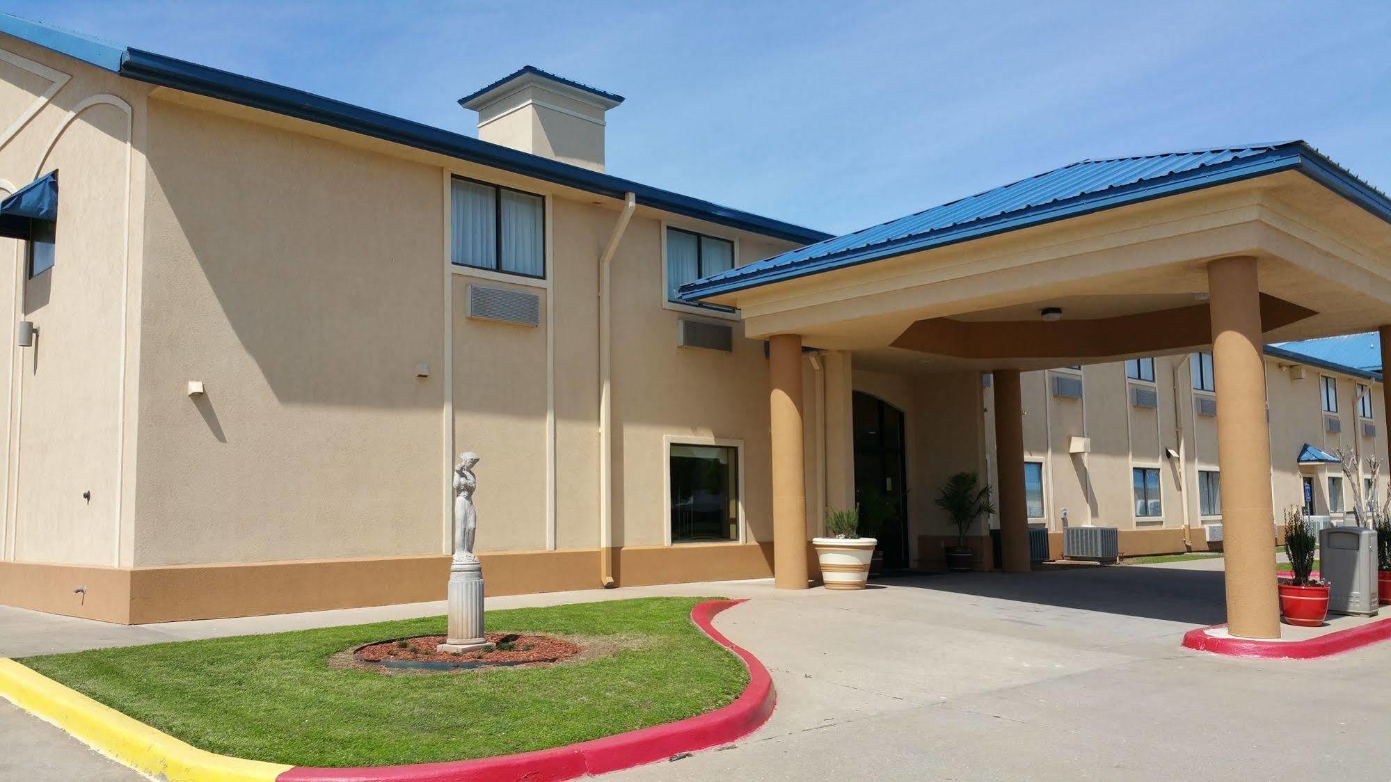 Quality Inn & Suites Wichita Falls I-44 Extérieur photo
